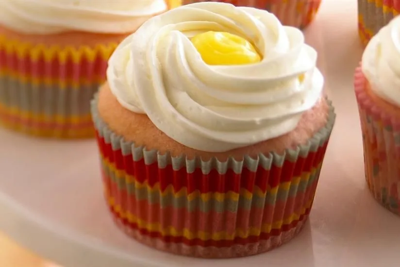 Stuffed Cran-Lemonade™ Cupcakes