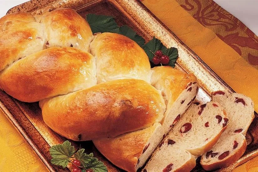 Cinnamon n' Cranberry Challah