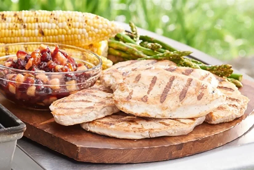 Grilled Turkey Cutlets with Spicy Cranberry Chutney