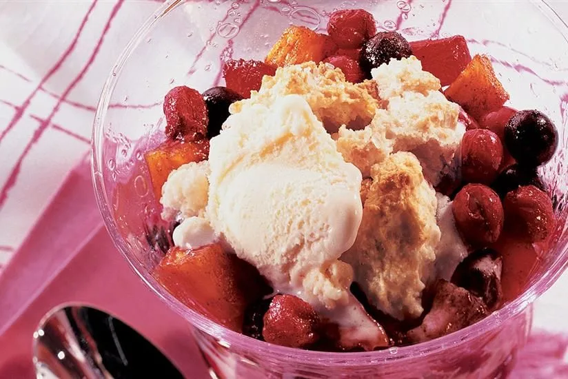 easy-wild-berry-cobbler-recipe-fresh-delicious-ocean-spray