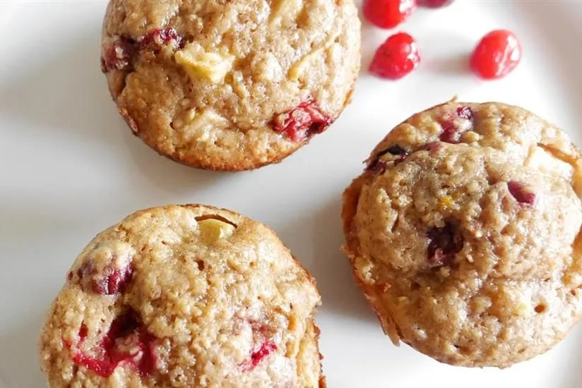 Hearty Oatmeal Cranberry Muffins